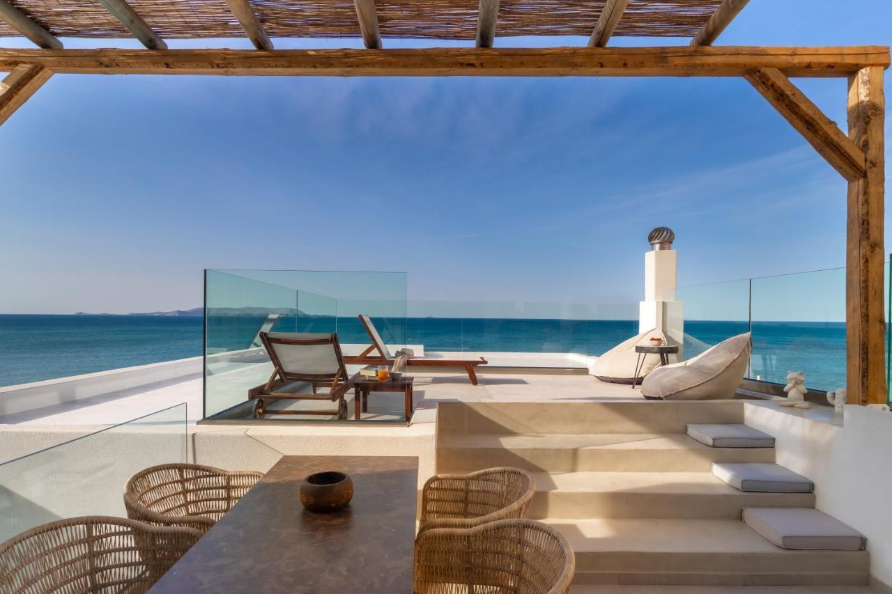 Wave, An Idyllic Seafront Suite By Nirousuites Kokkini Hani Екстериор снимка